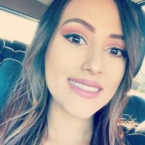 Meet your Posher, Marisa